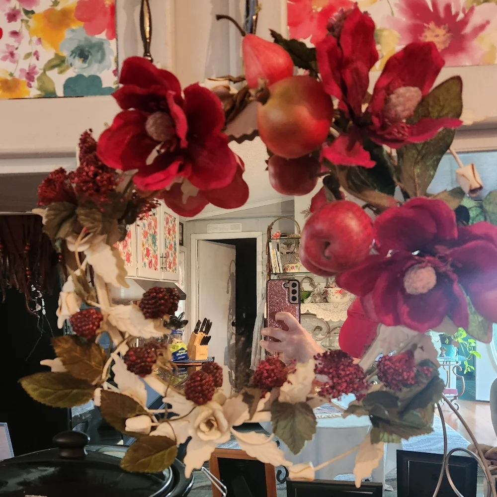 Red magnolia mirror